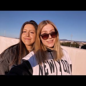 Meet your Posher, Amelia